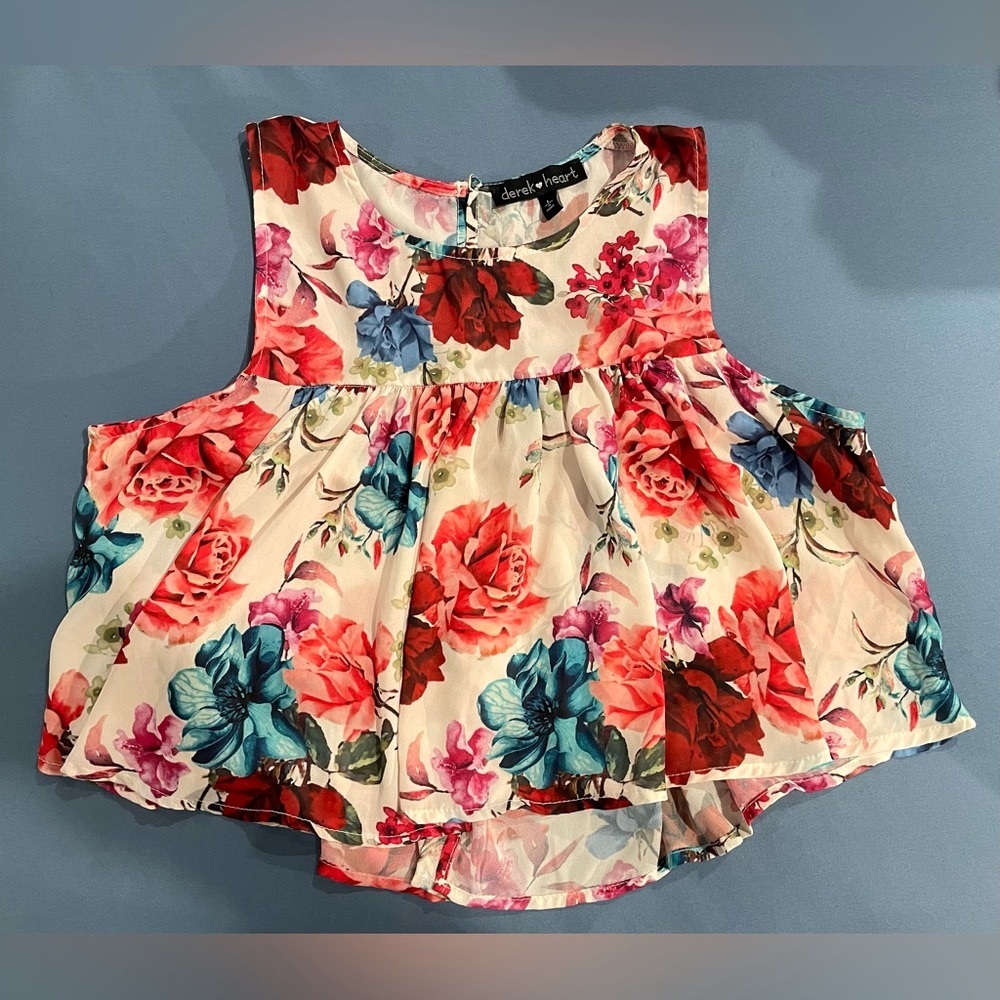 DEREK HEART Cropped Floral Peplum Top
